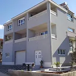 Parcela Vendégház