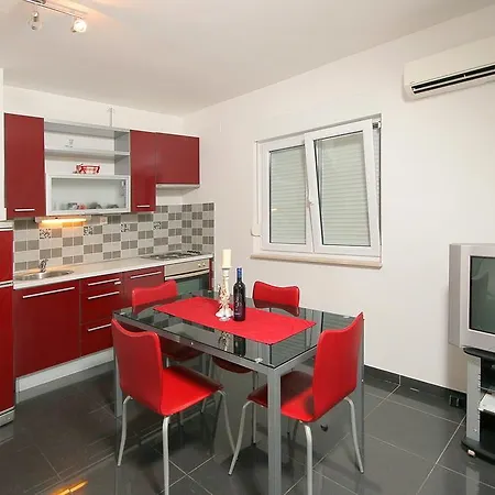 Parcela 3* Seget Vranjica