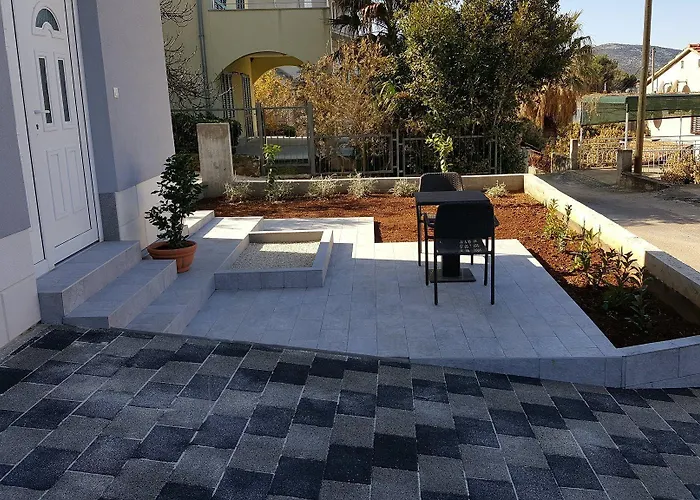 Parcela 3* Seget Vranjica